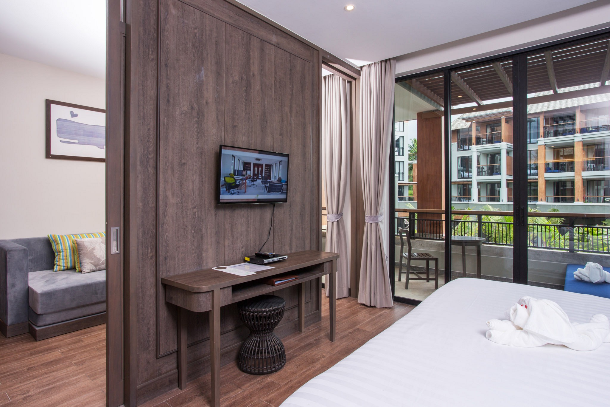 Deluxe Suite