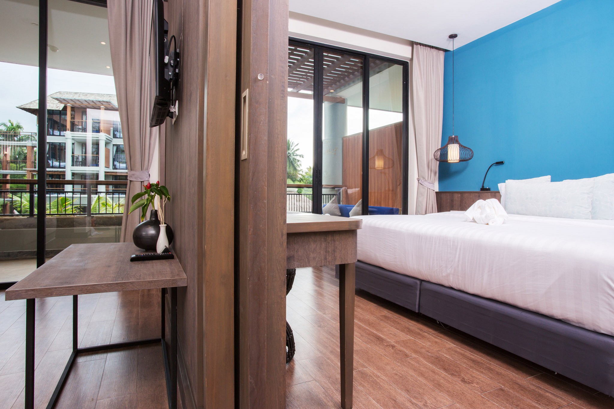 Deluxe Suite