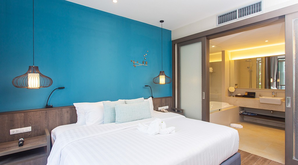 Deluxe Suite