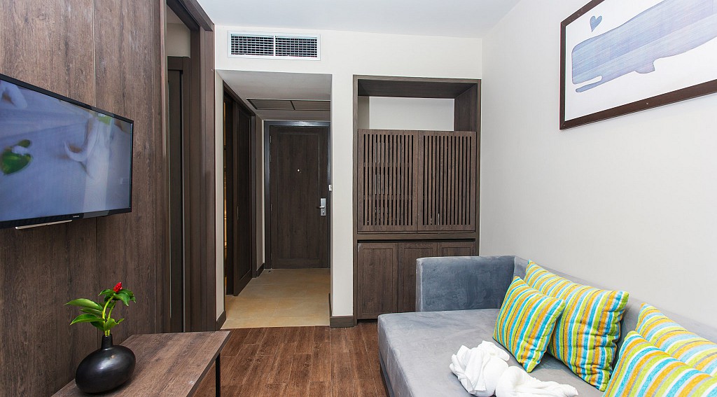 Deluxe Suite