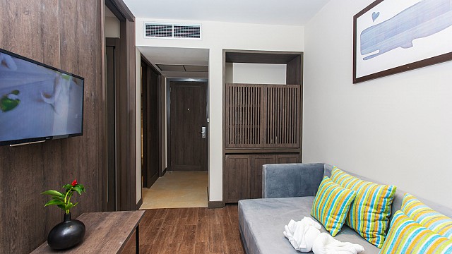 Deluxe Suite