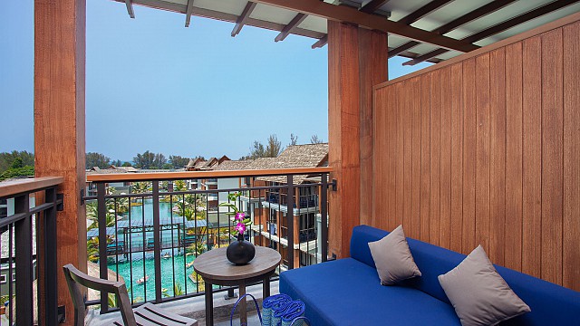 Deluxe Suite Premium